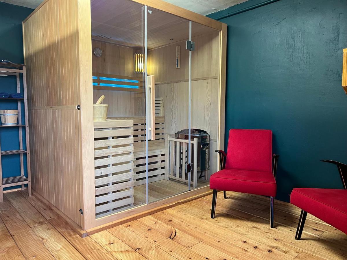 Houten Vakantiewoning "Reisnaarpolen" Royaal Ontbijt, Sauna En Hottub Czarna Góra Eksteriør billede