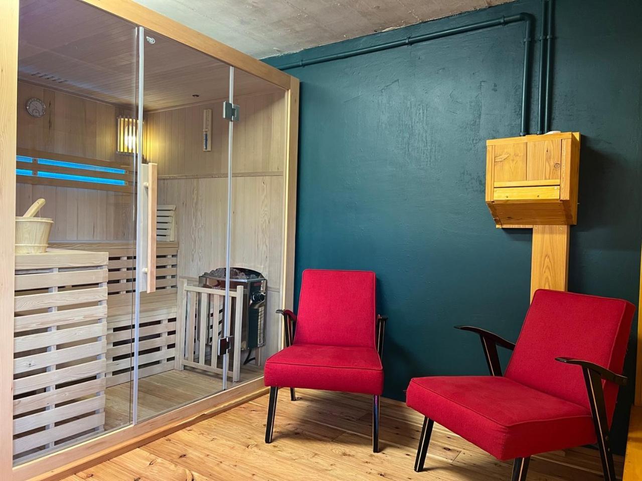 Houten Vakantiewoning "Reisnaarpolen" Royaal Ontbijt, Sauna En Hottub Czarna Góra Eksteriør billede
